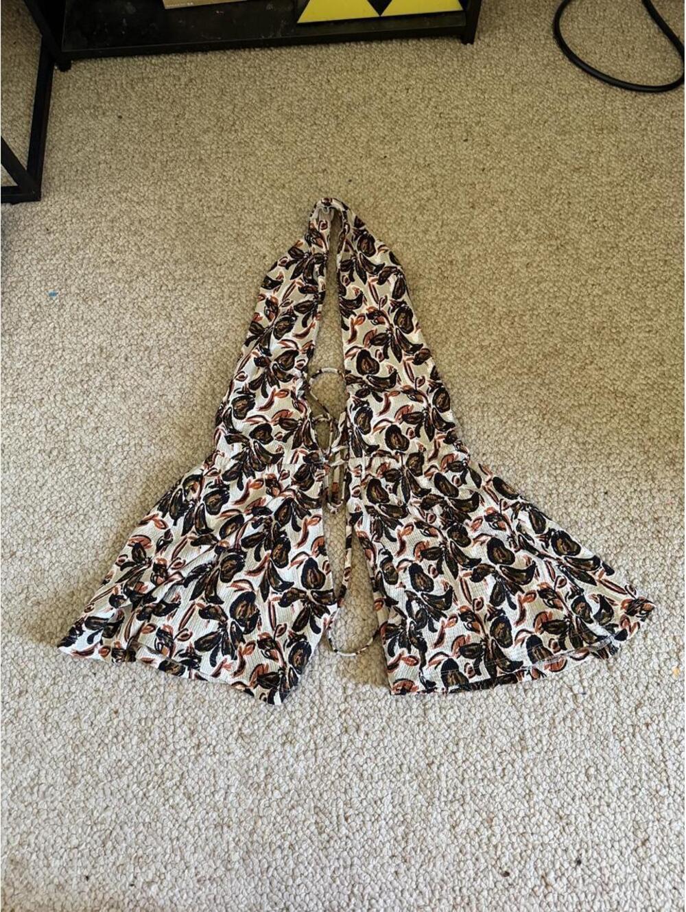 Brown and black leaf print halter top